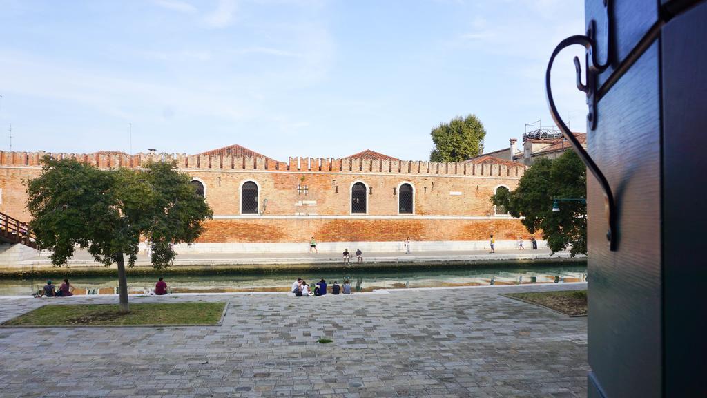 Ca Arsenale Apartment Venice Luaran gambar