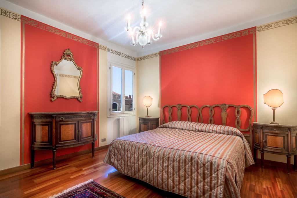 Ca Arsenale Apartment Venice Luaran gambar