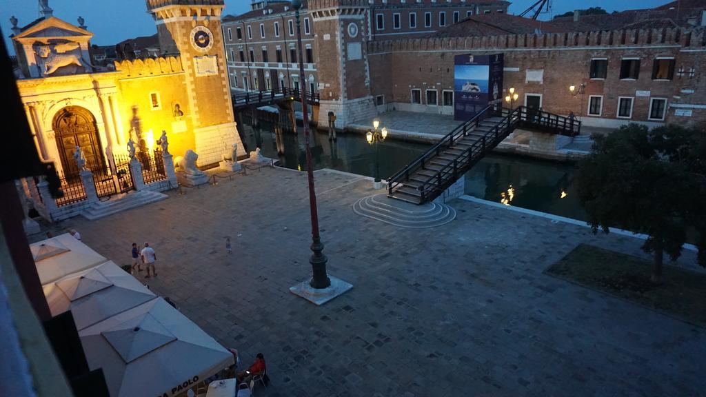 Ca Arsenale Apartment Venice Luaran gambar