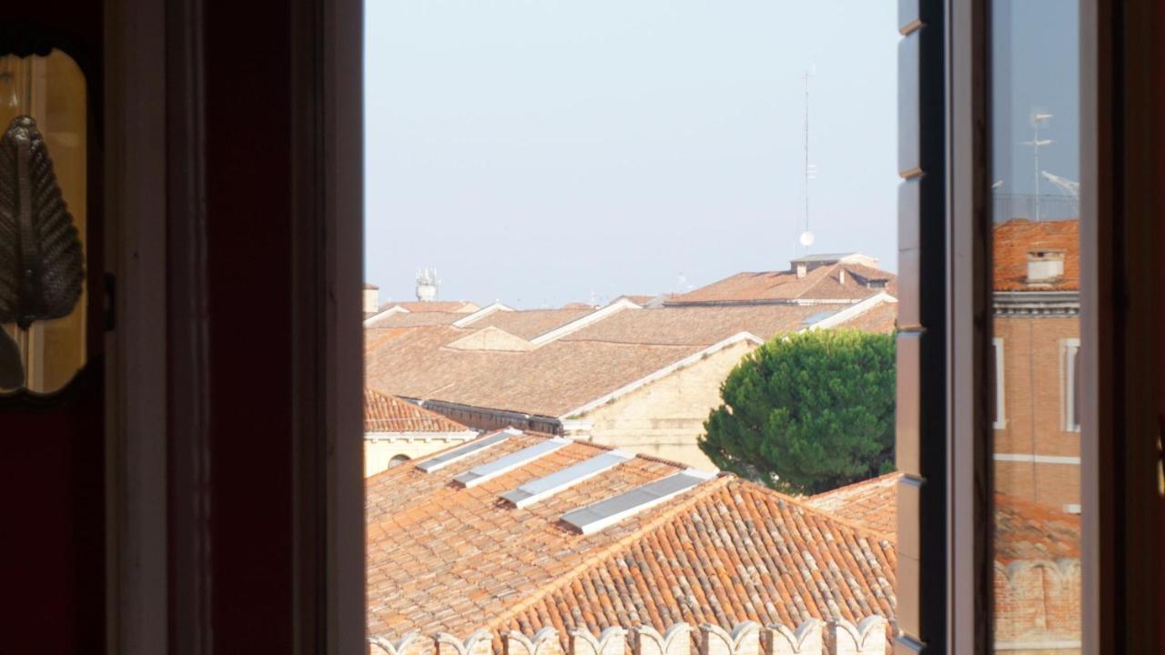 Ca Arsenale Apartment Venice Luaran gambar